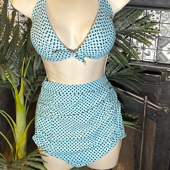 Retro Style High Waisted Bikini - Picture 10 of 13